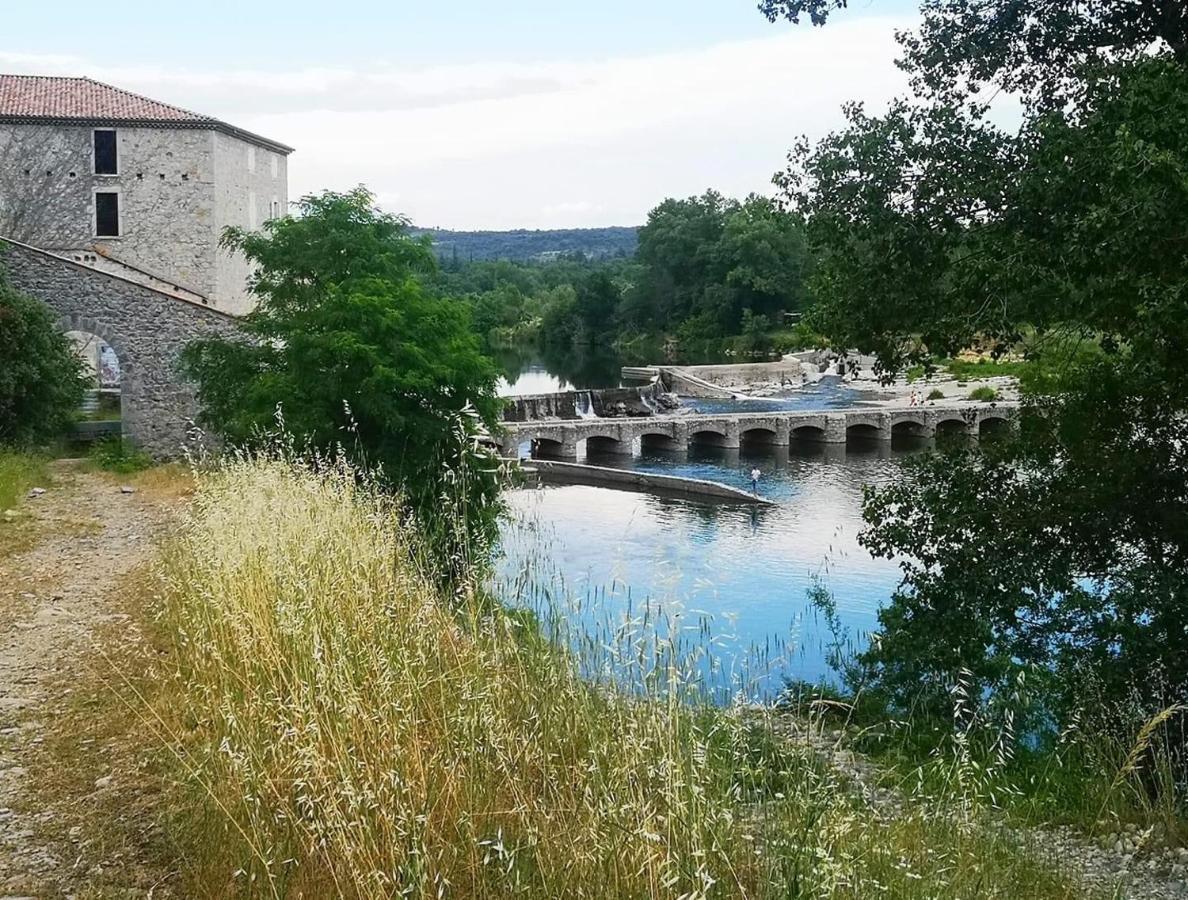 Hebergements Des Posas Sampzon Exterior foto
