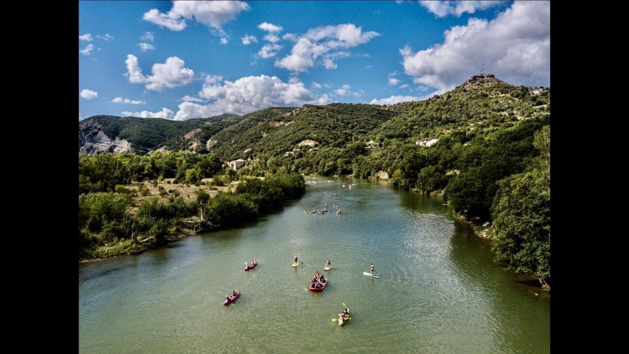 Hebergements Des Posas Sampzon Exterior foto